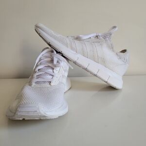 Adidas Swift Run X Triple‎ White Size 8.5